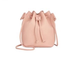 🚫SOLD🚫Macy’s Bucket Shoulder Crossbody